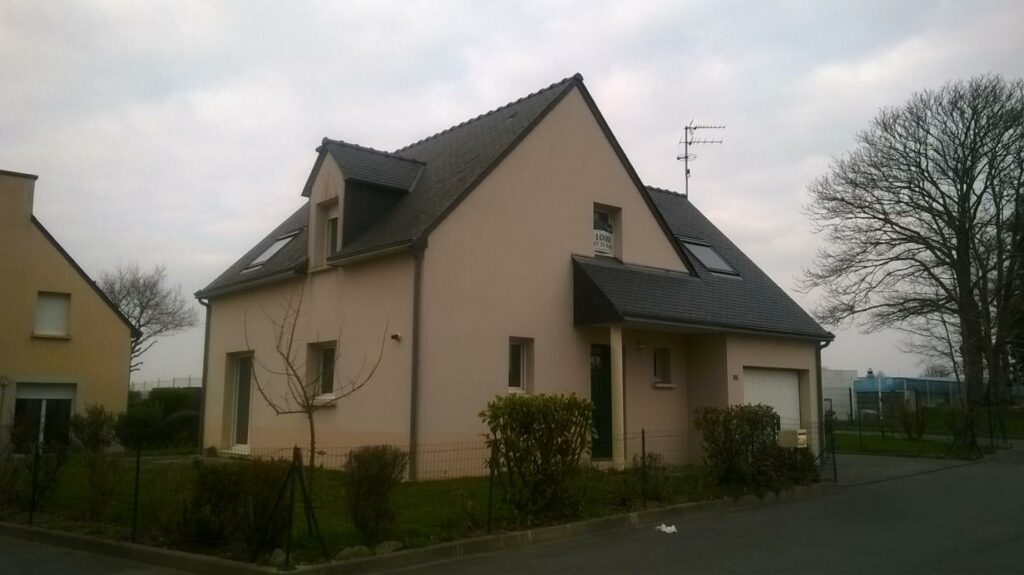 MAISON 5 PIECES A LOUER A QUIMPERLE